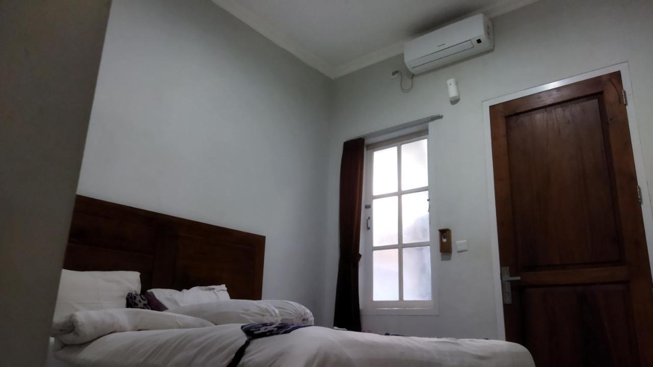 Nusantara Hotel Syariah Джепара Экстерьер фото