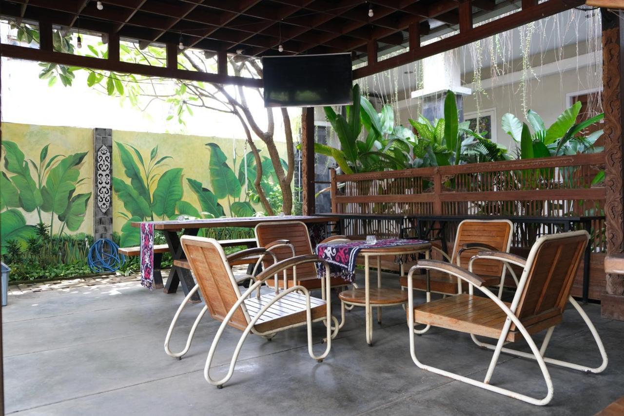 Nusantara Hotel Syariah Джепара Экстерьер фото