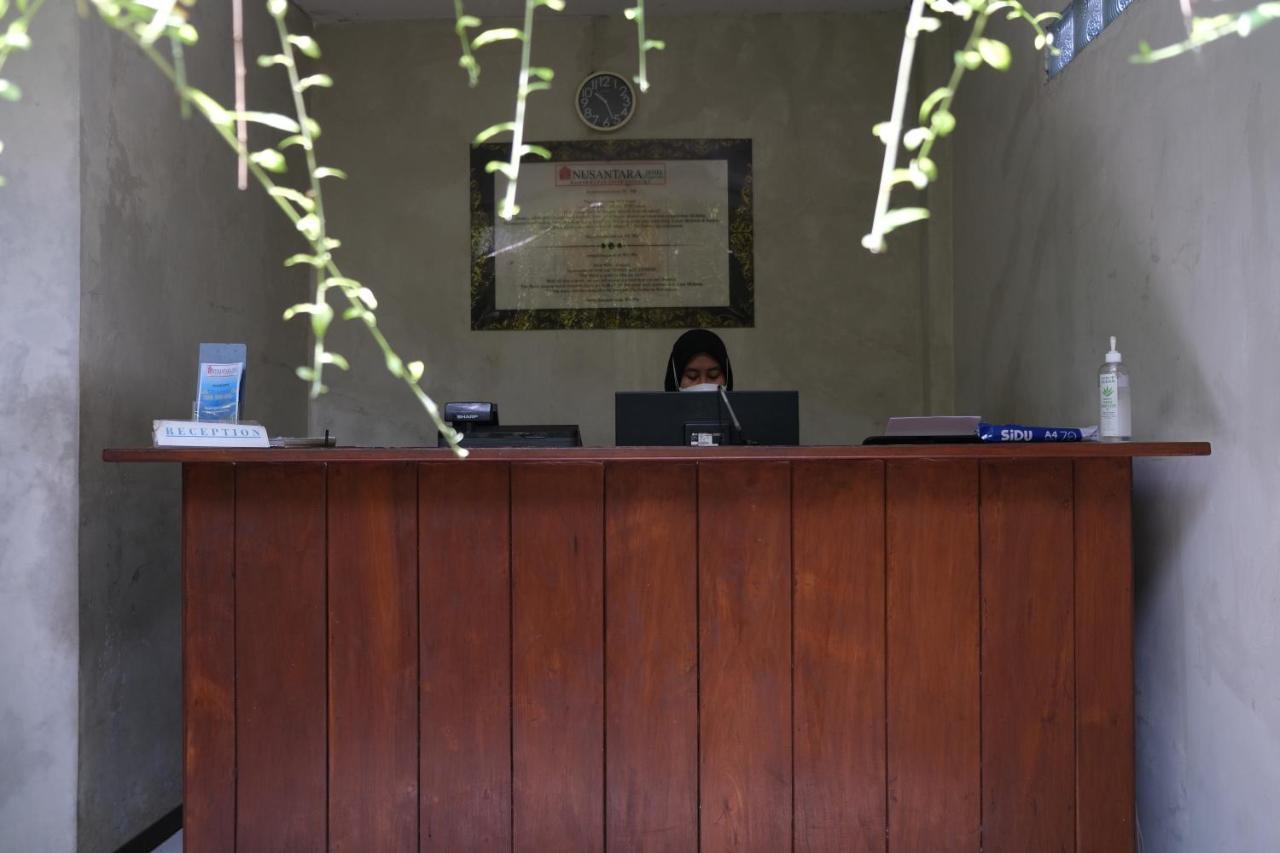 Nusantara Hotel Syariah Джепара Экстерьер фото