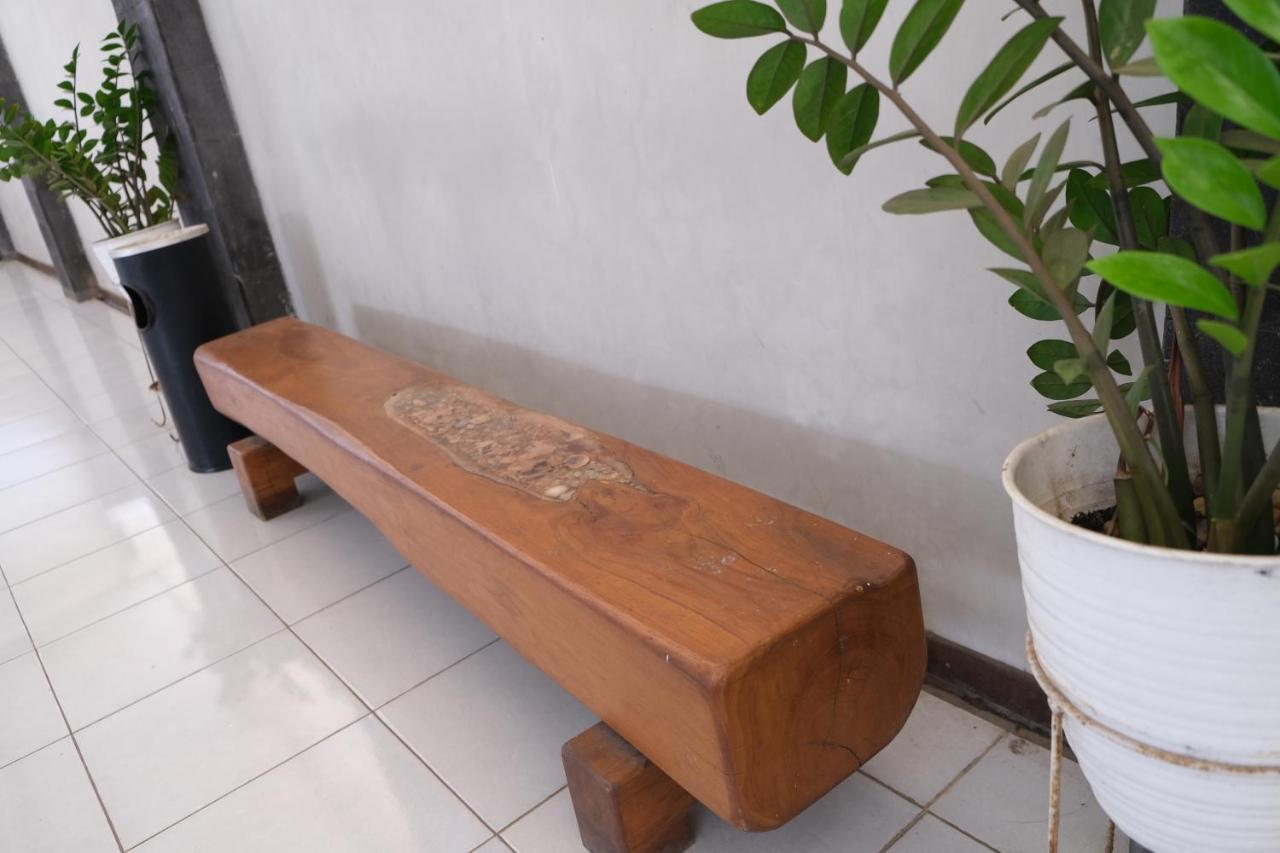 Nusantara Hotel Syariah Джепара Экстерьер фото